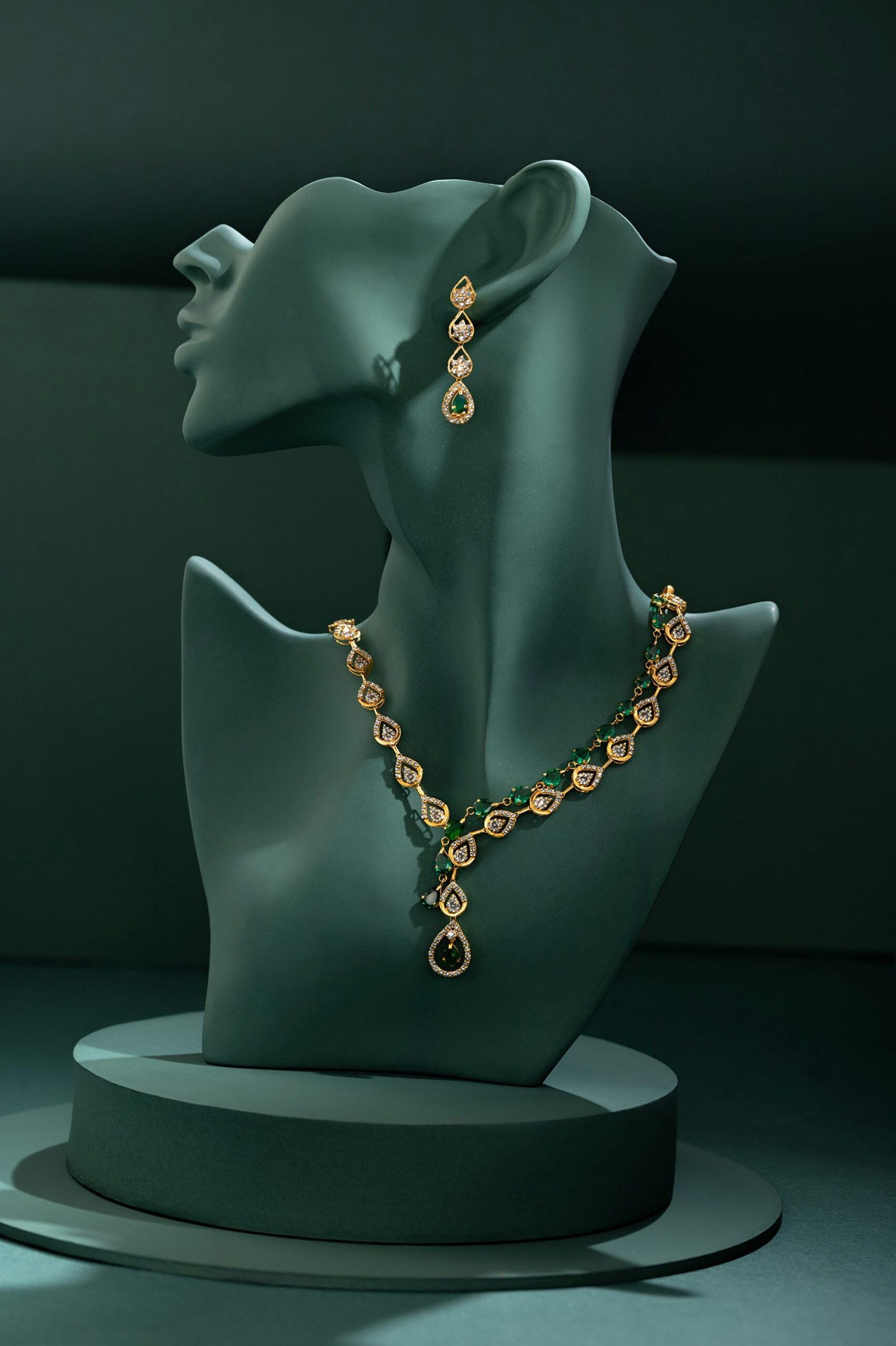 prahant studio neckless